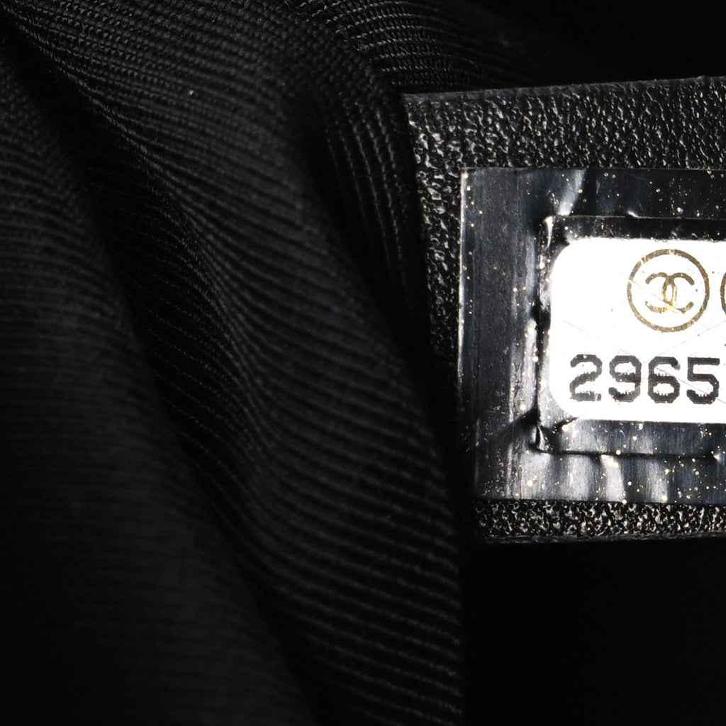 Caviar Quilted Medium Boy Flap Black