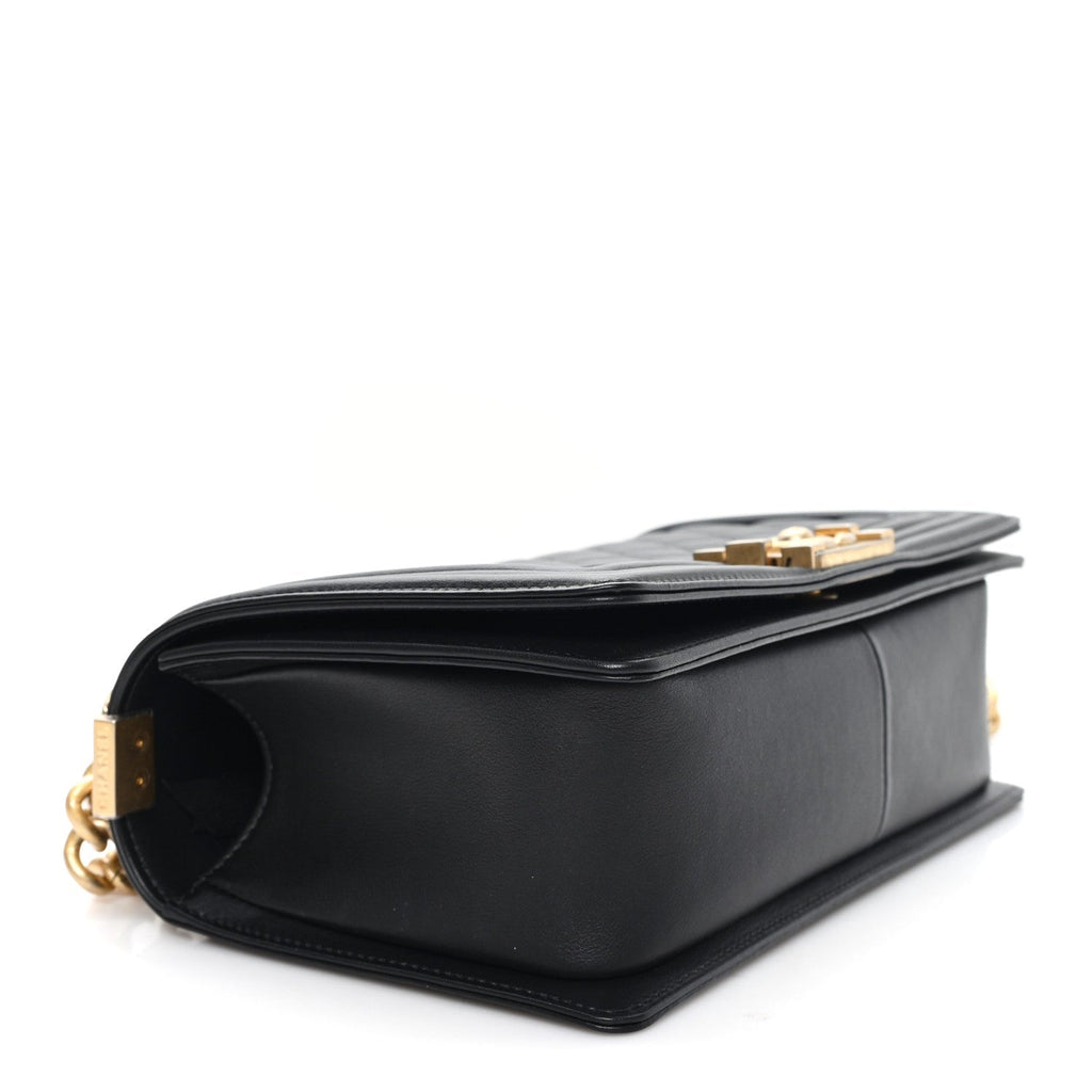 Calfskin Quilted Medium Boy Flap Black