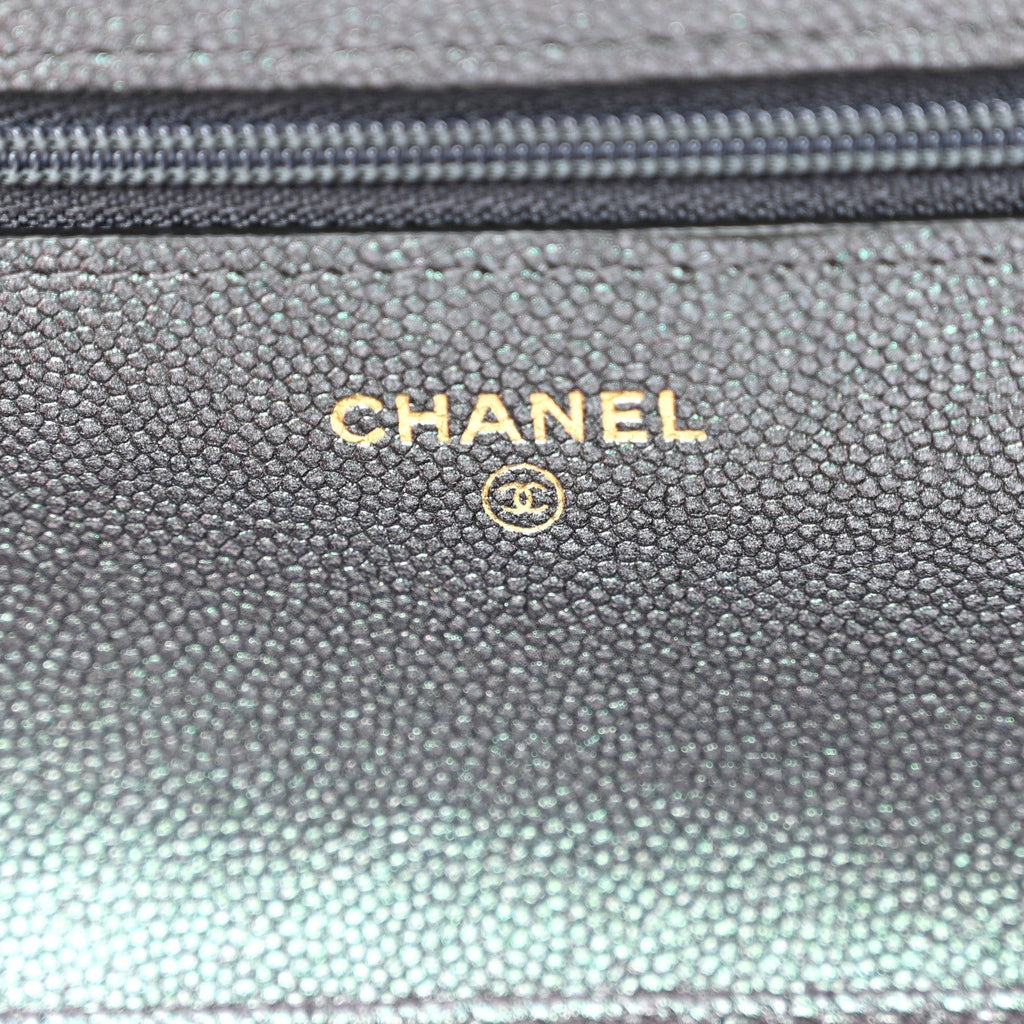Iridescent Caviar Quilted Wallet On Chain WOC Green