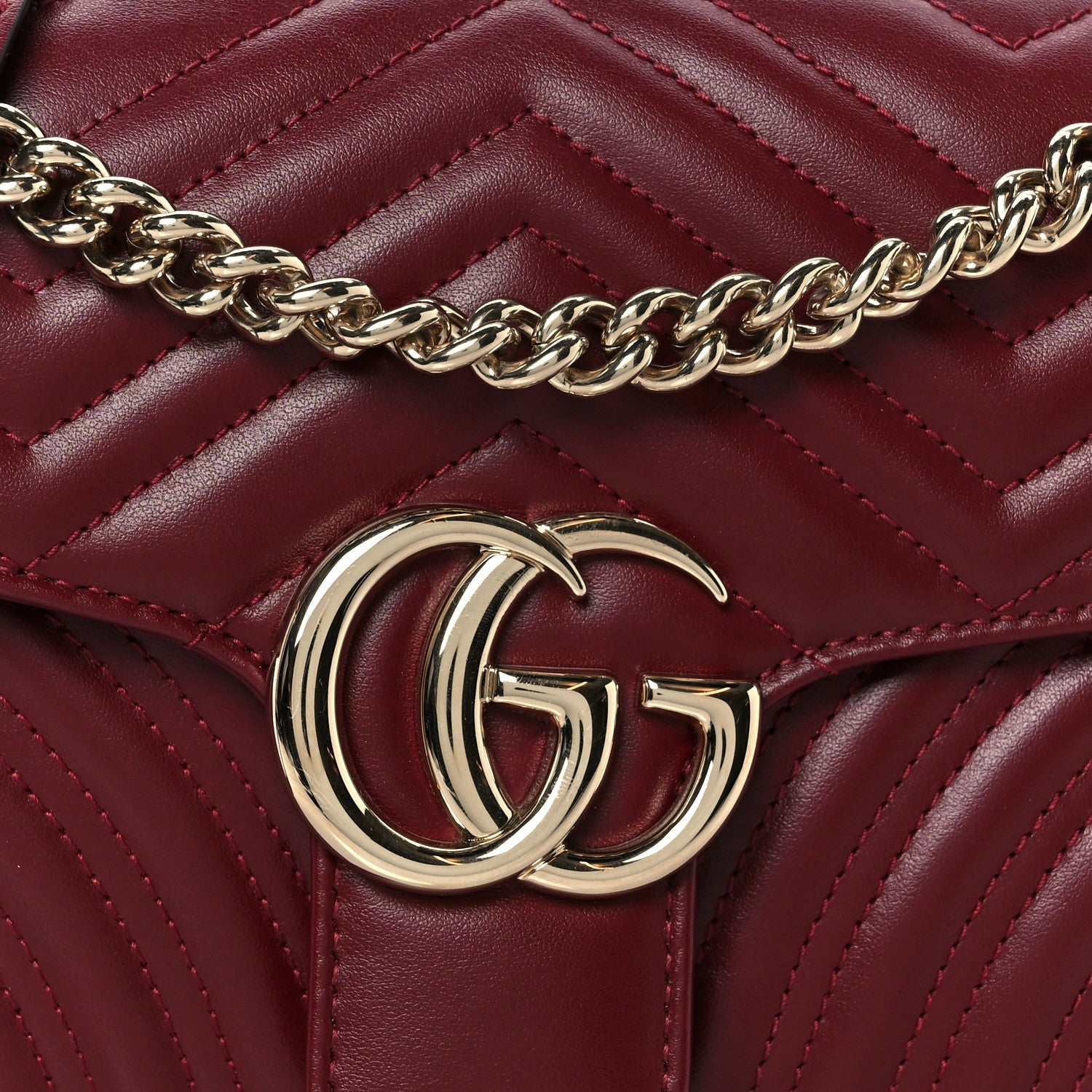 Calfskin Matelasse Small GG Marmont Shoulder Bag Rosso Ancora Red