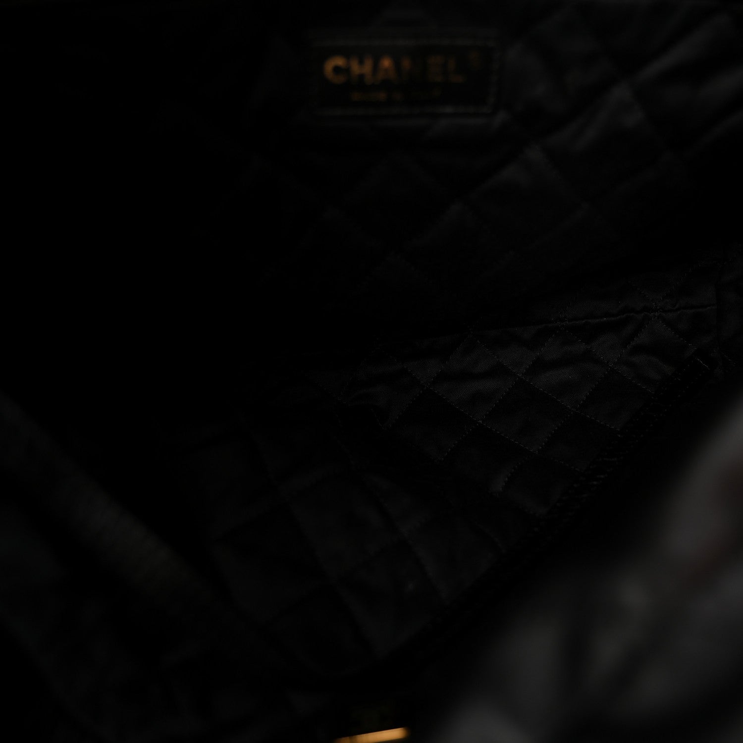 Shiny Calfskin Quilted Small Chanel 22 Black
