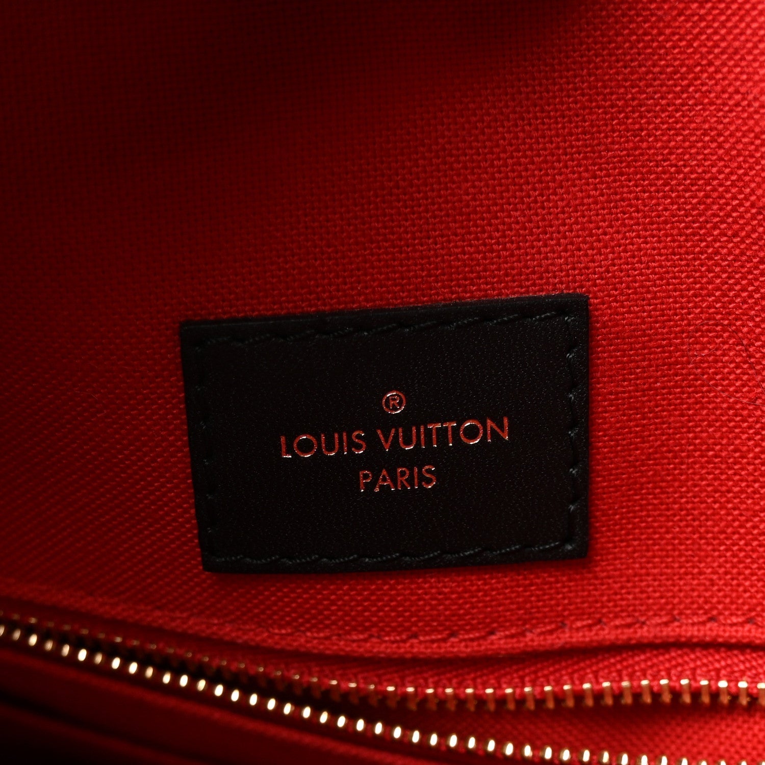 Reverse Monogram Giant Onthego MM