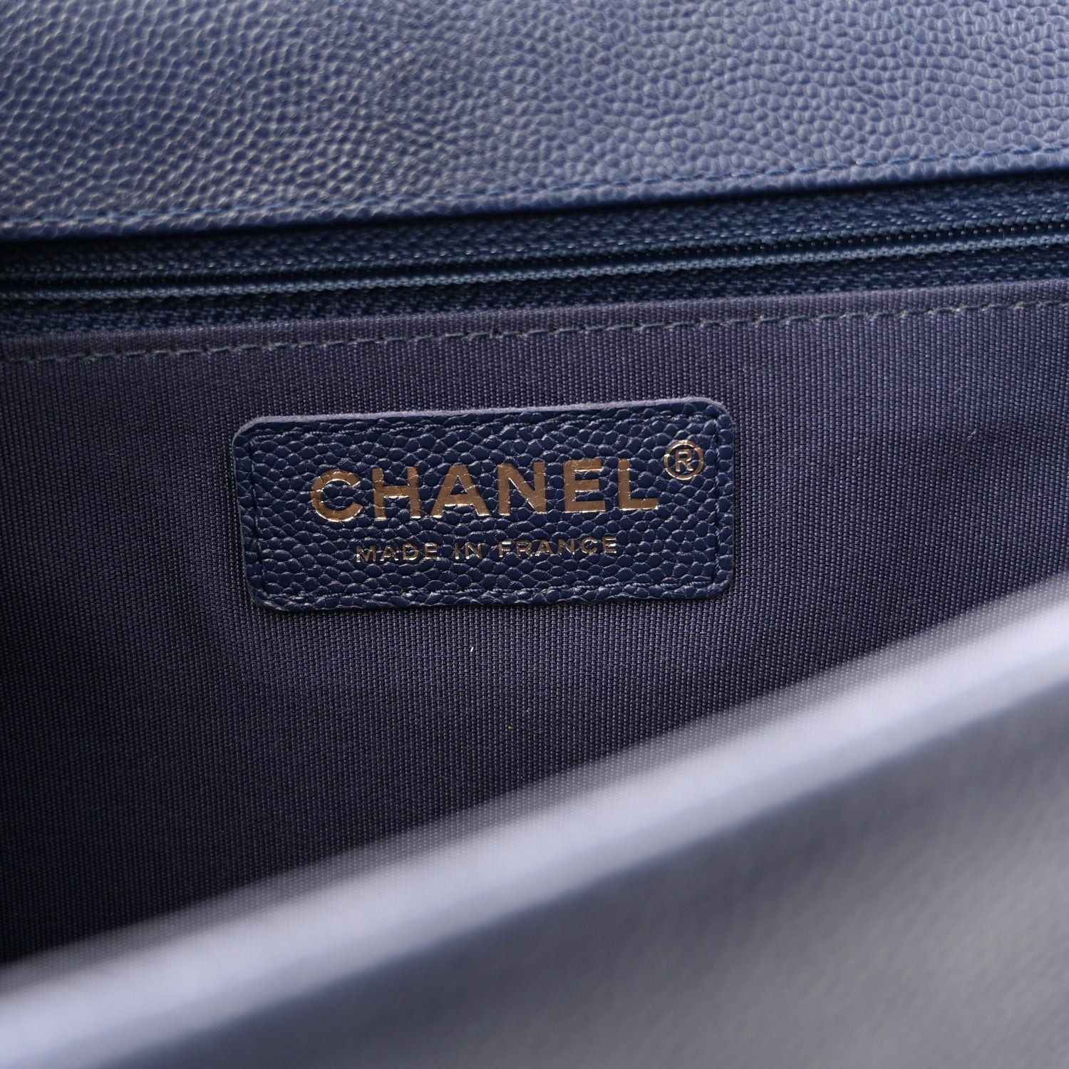Caviar Quilted New Medium Boy Flap Blue