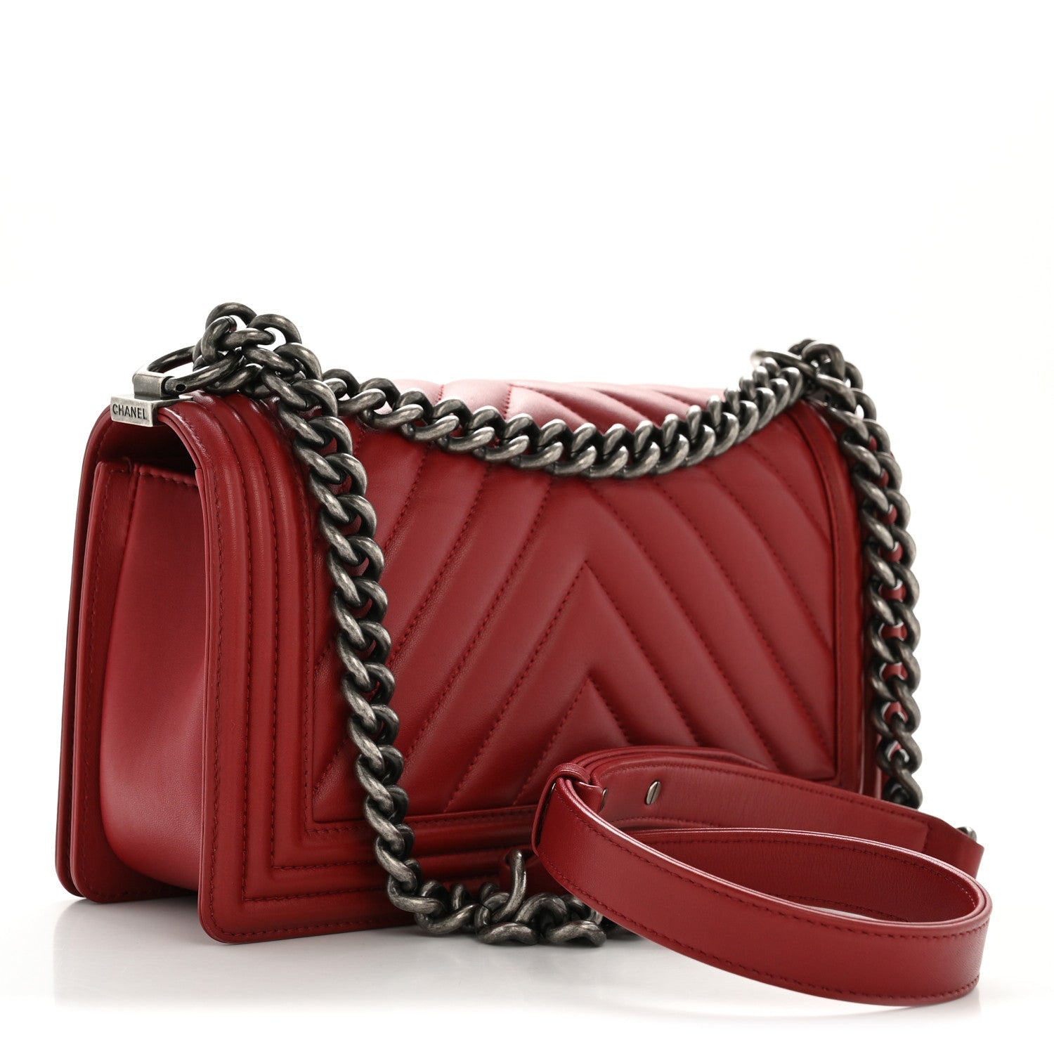 Lambskin Chevron Quilted Medium Boy Flap Red