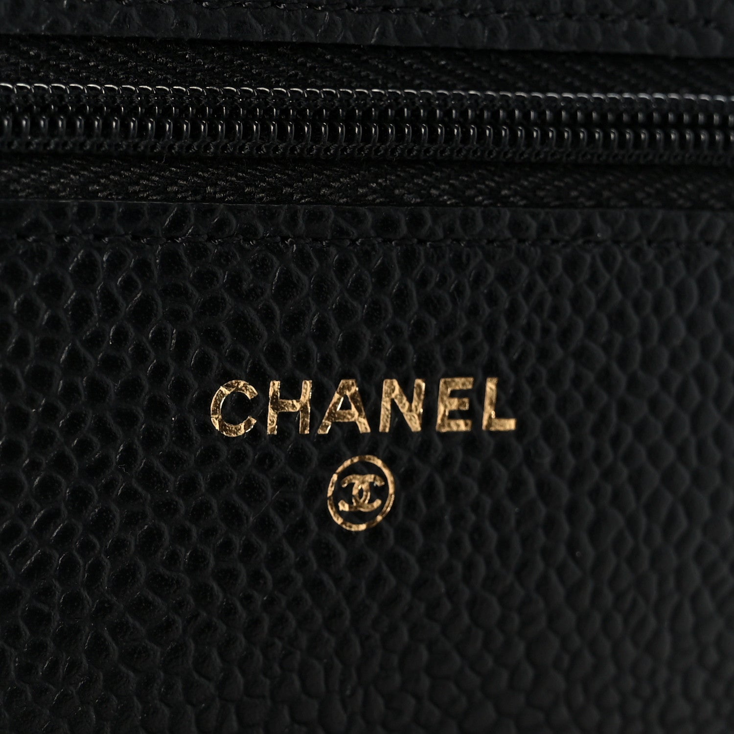 Caviar Quilted Wallet on Chain WOC Black