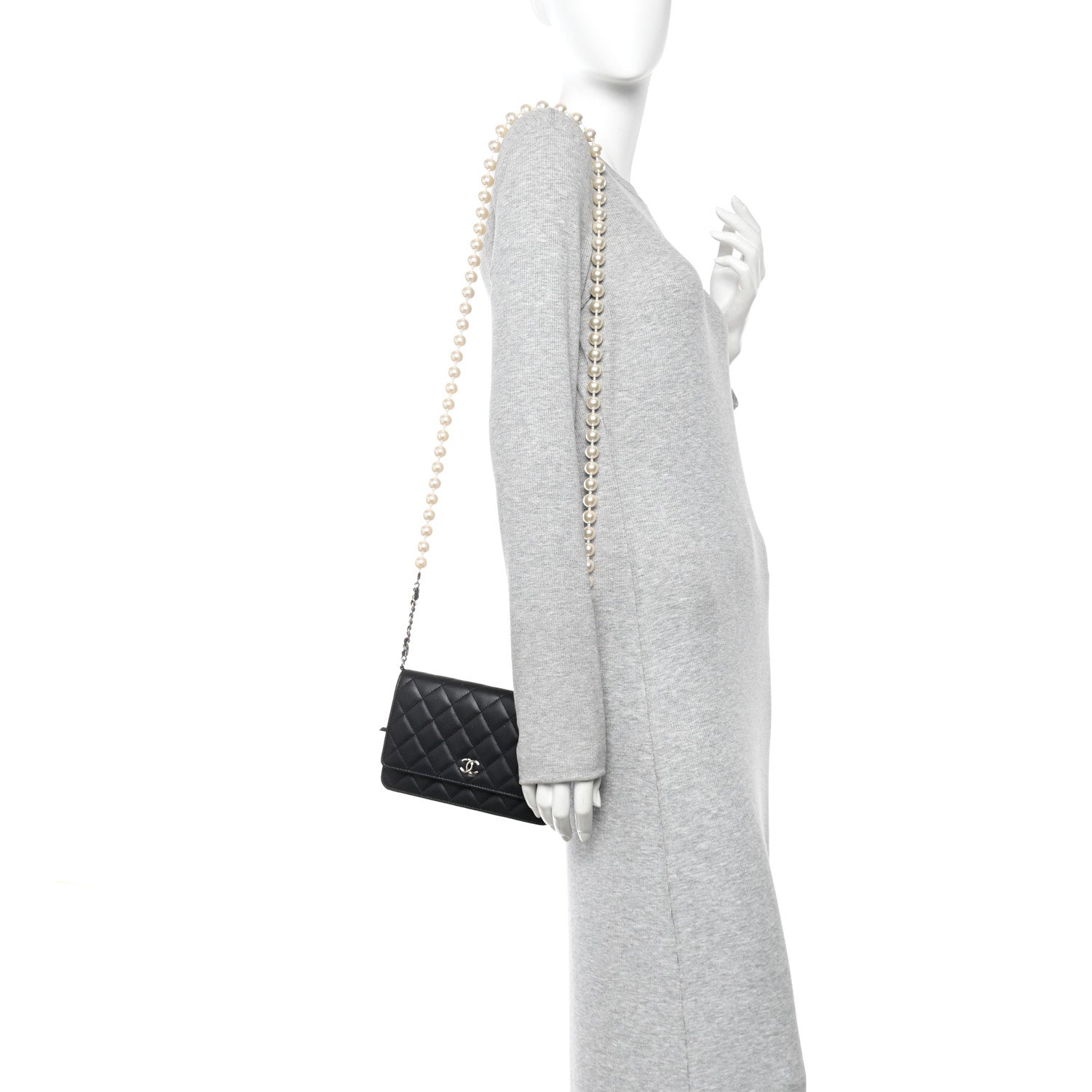 Lambskin Quilted Pearl Wallet On Chain WOC Black
