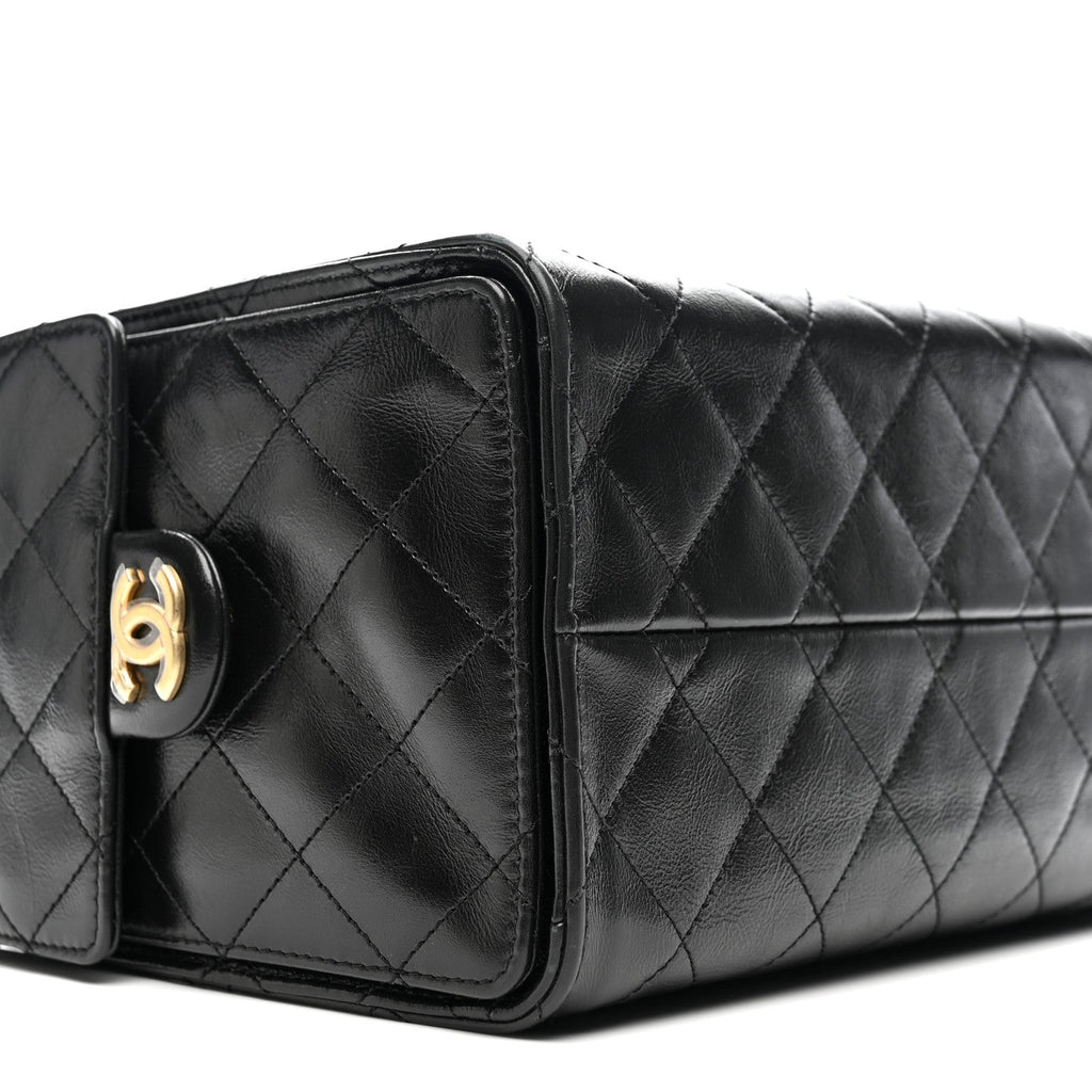 Shiny Crumpled Calfskin Quilted Small Chanel 25 Handbag Black
