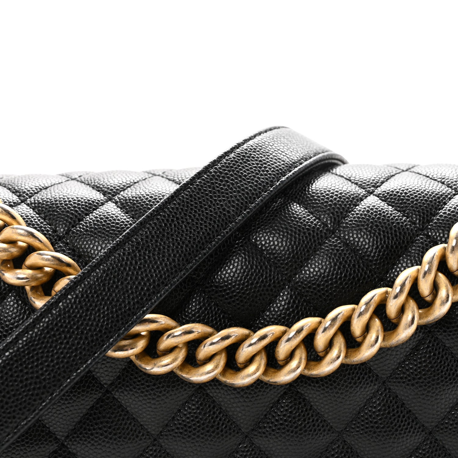 Caviar Quilted Medium Boy Flap Black