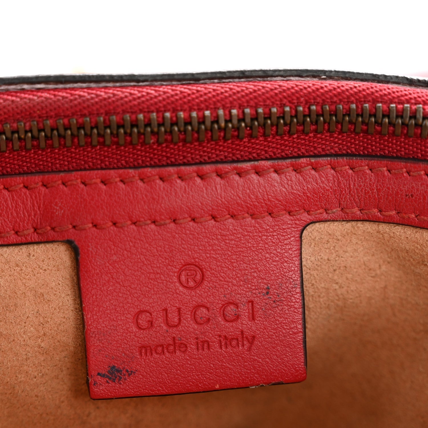 Calfskin Matelasse Small GG Marmont Shoulder Bag Hibiscus Red