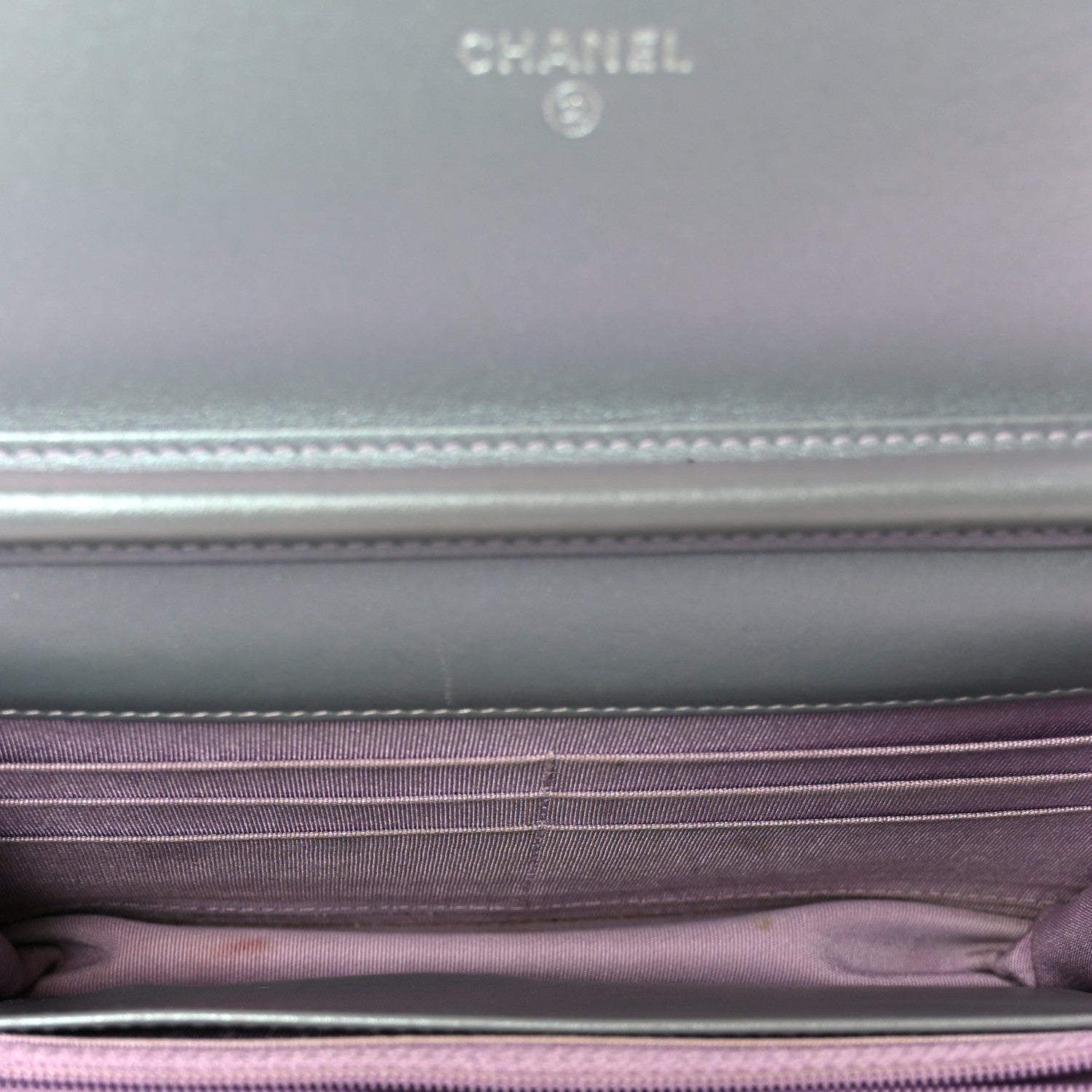 Iridescent Lambskin Quilted Reissue Wallet On Chain WOC Light Purple