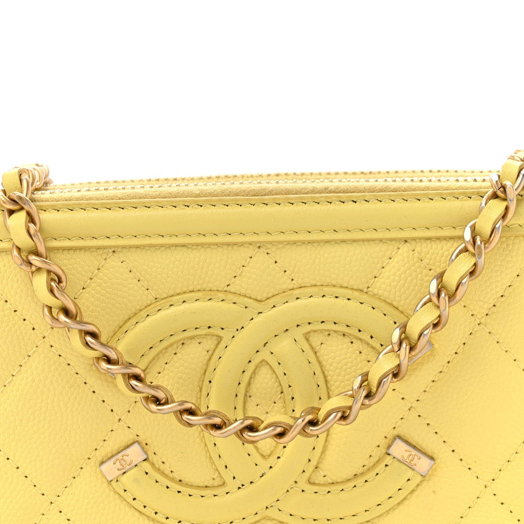Caviar Quilted CC Filigree Clutch With Chain Yellow