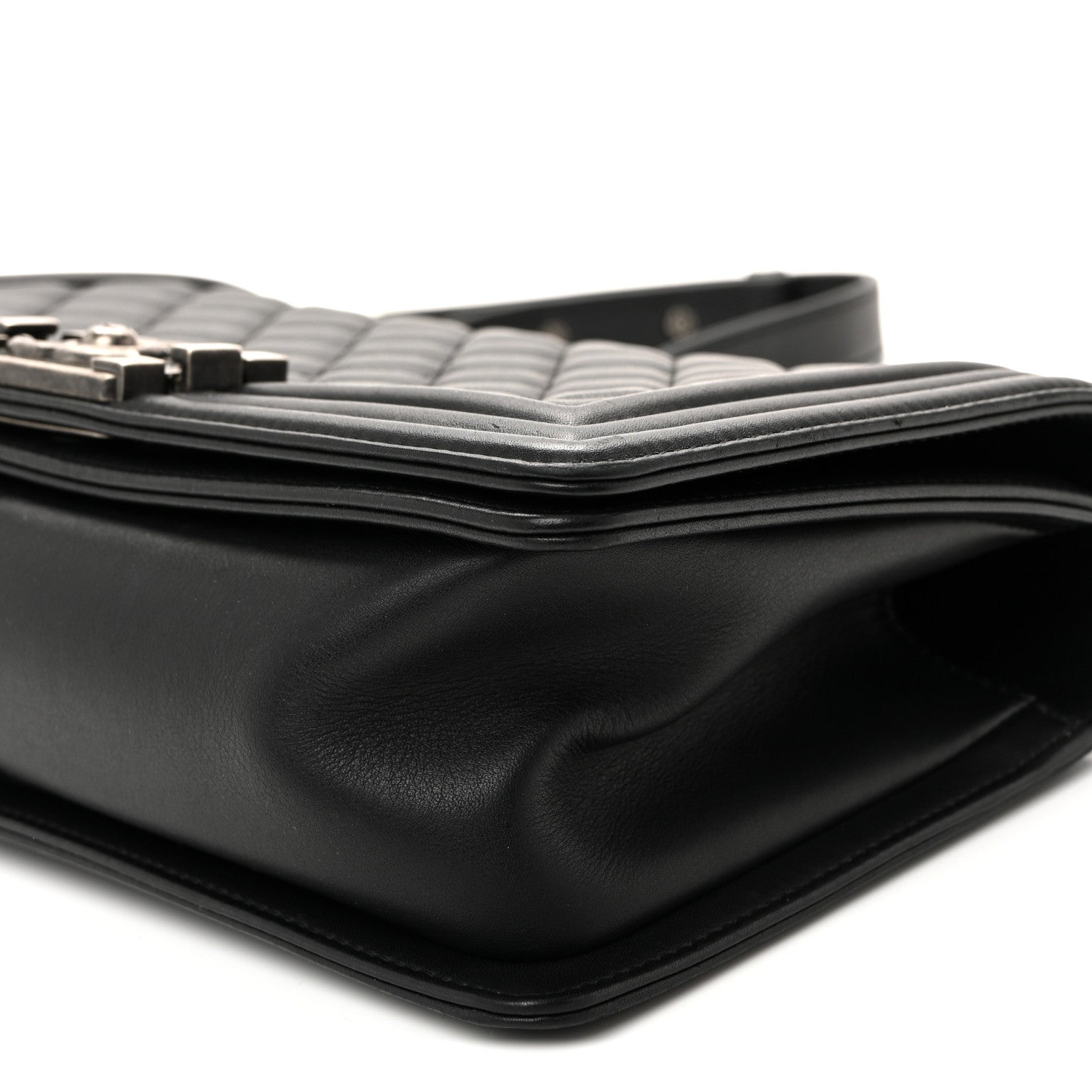 Calfskin Quilted Medium Boy Flap Black
