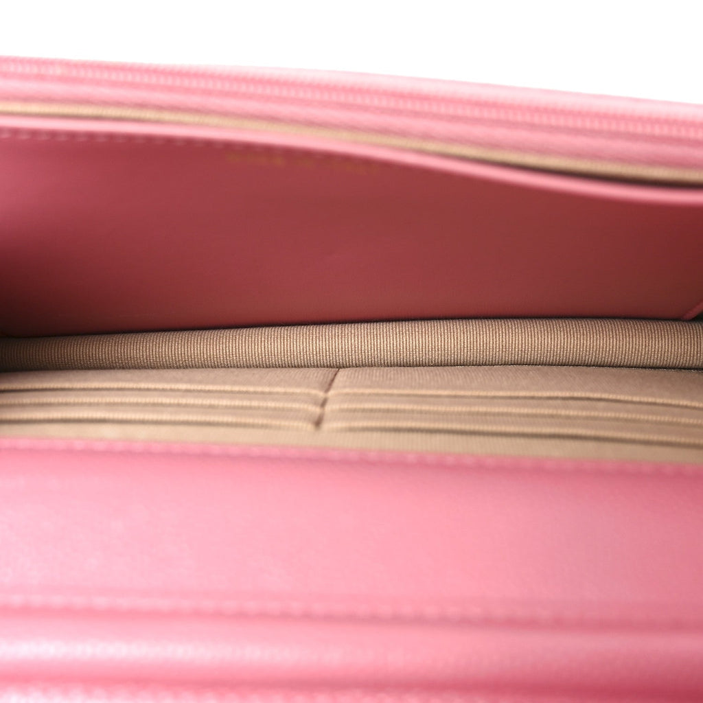 Caviar Quilted Textured CC Wallet On Chain WOC Pink