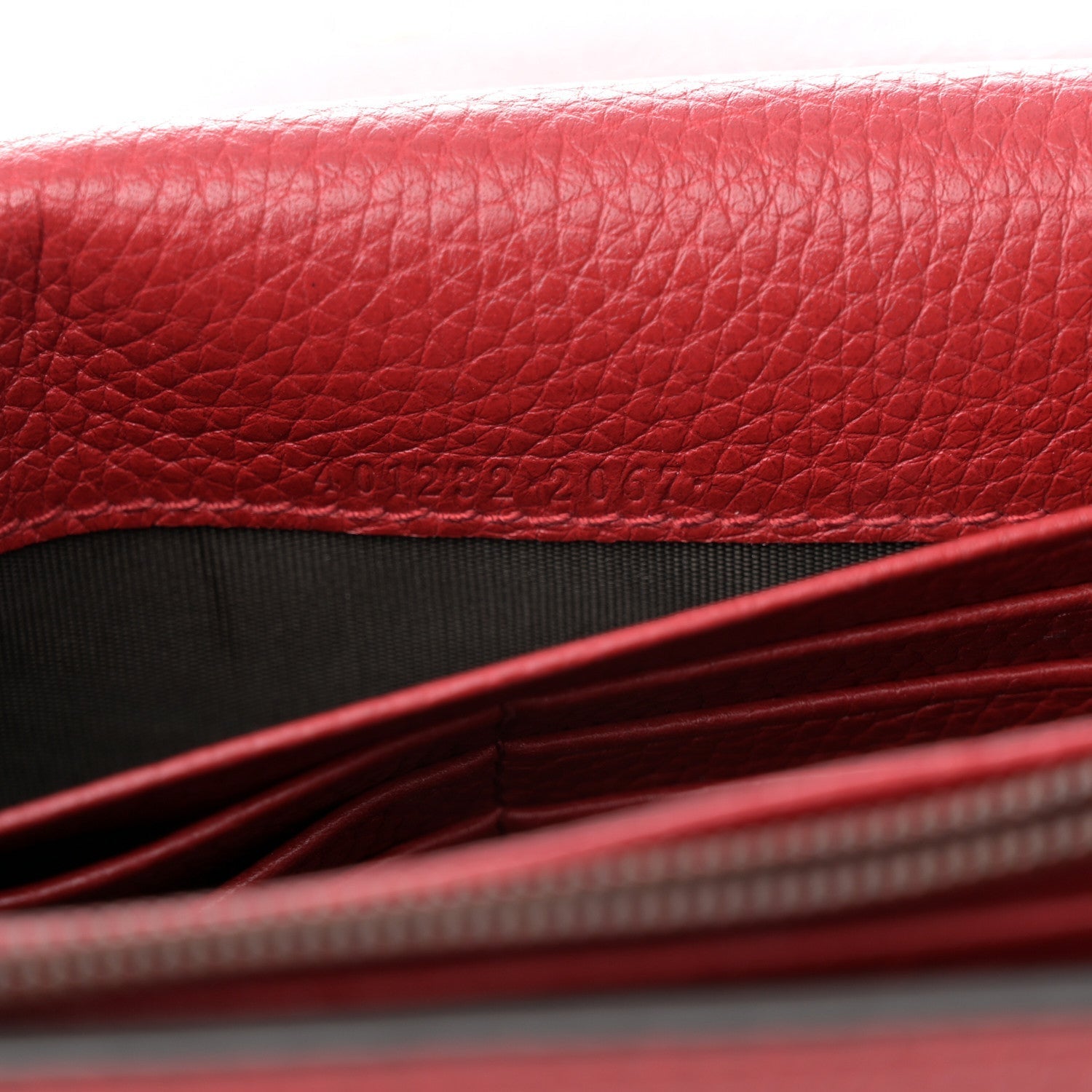 Calfskin GG Marmont Chain Wallet Vulcanic Red