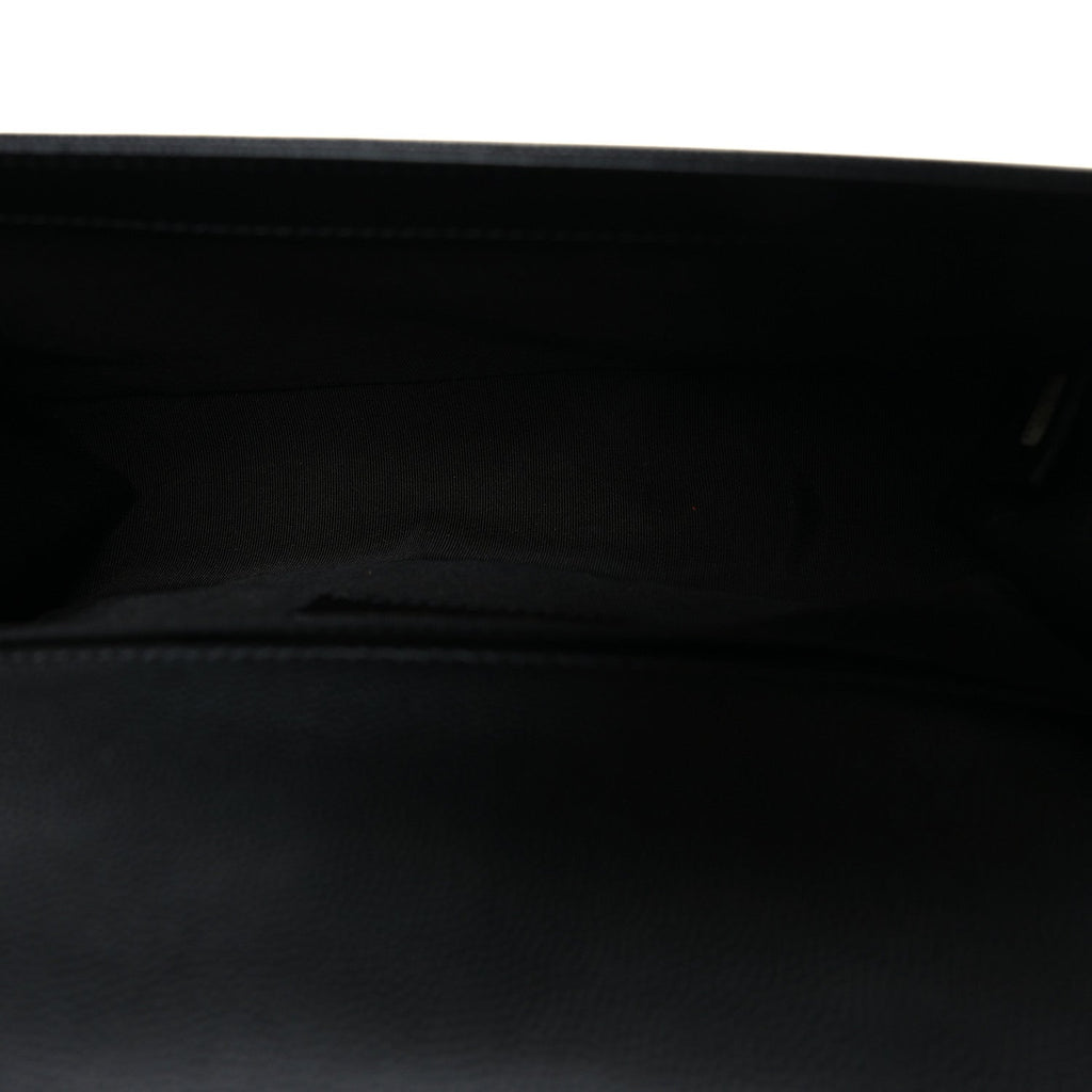 Caviar Quilted Medium Boy Flap Black