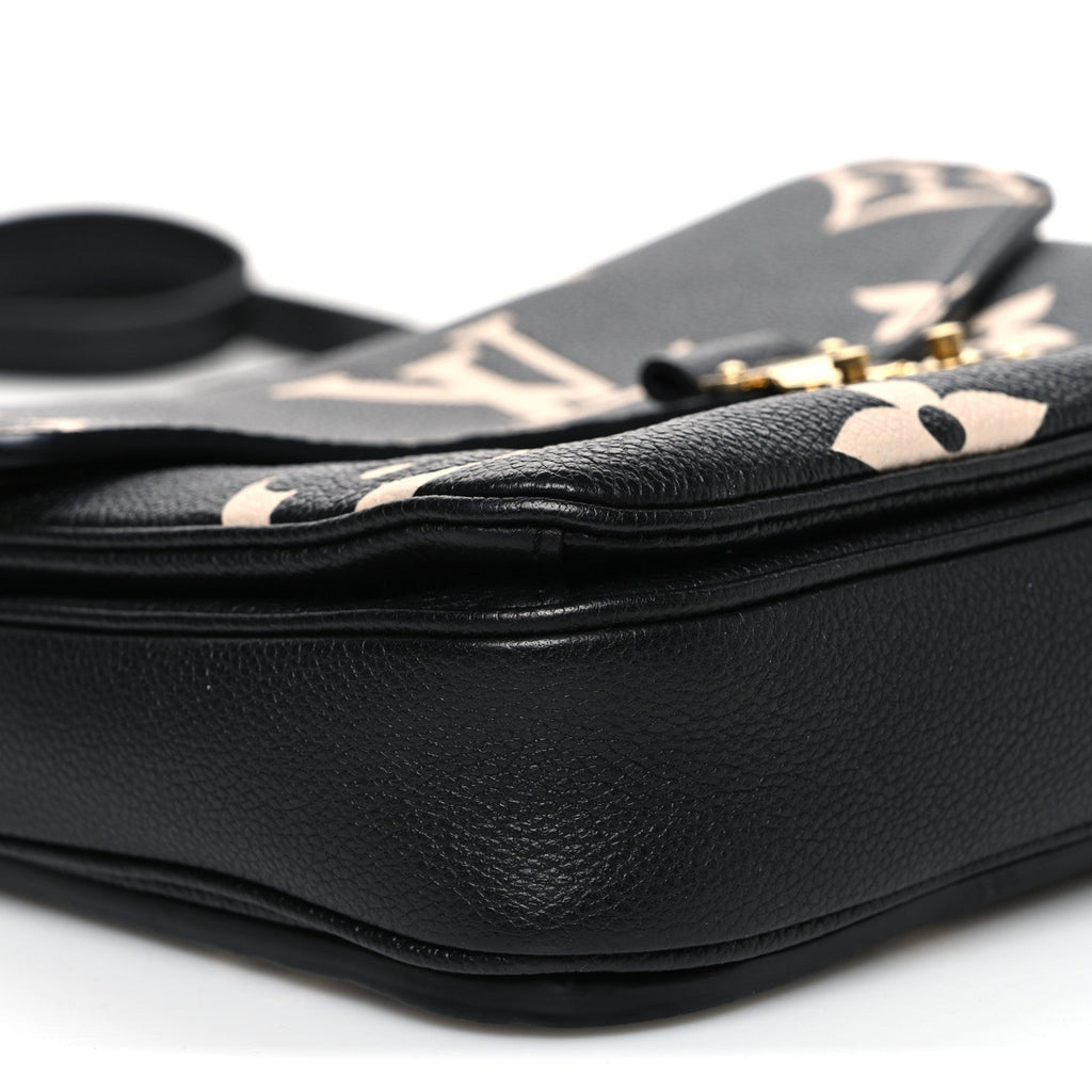 Empreinte Monogram Giant Pochette Metis Black Beige