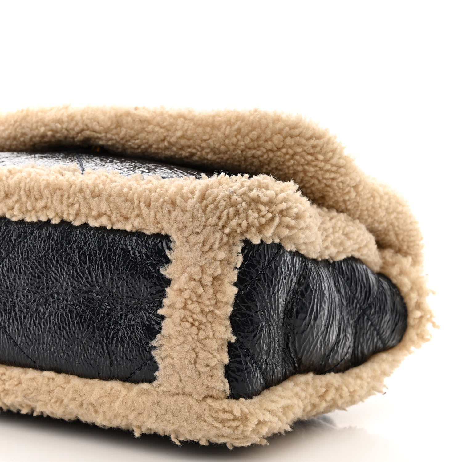 Crumpled Calfskin Shearling Sheepskin Quilted Medium Chanel 19 Flap Navy