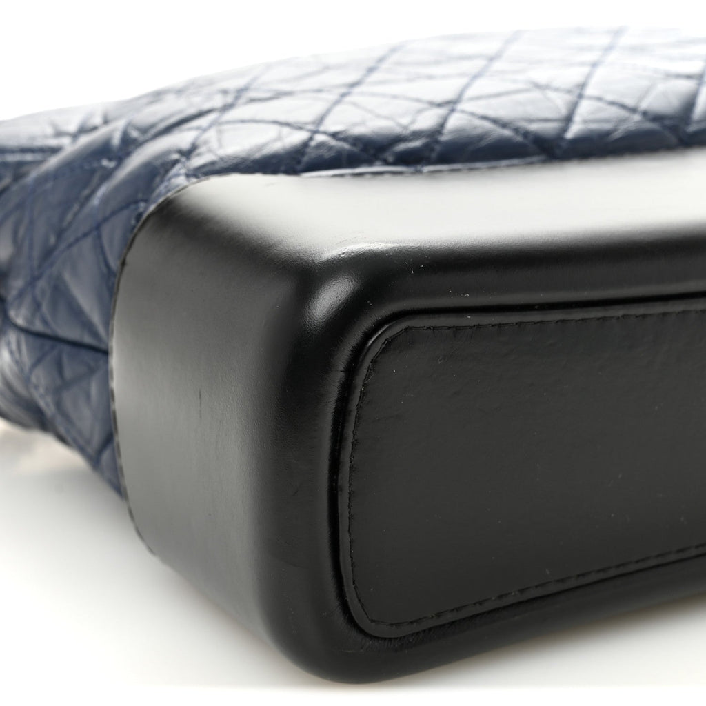 Aged Calfskin Quilted Large Gabrielle Hobo Navy Black