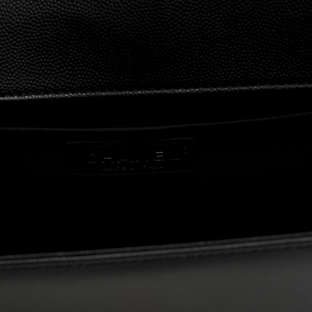 Caviar Quilted Medium Boy Flap Black