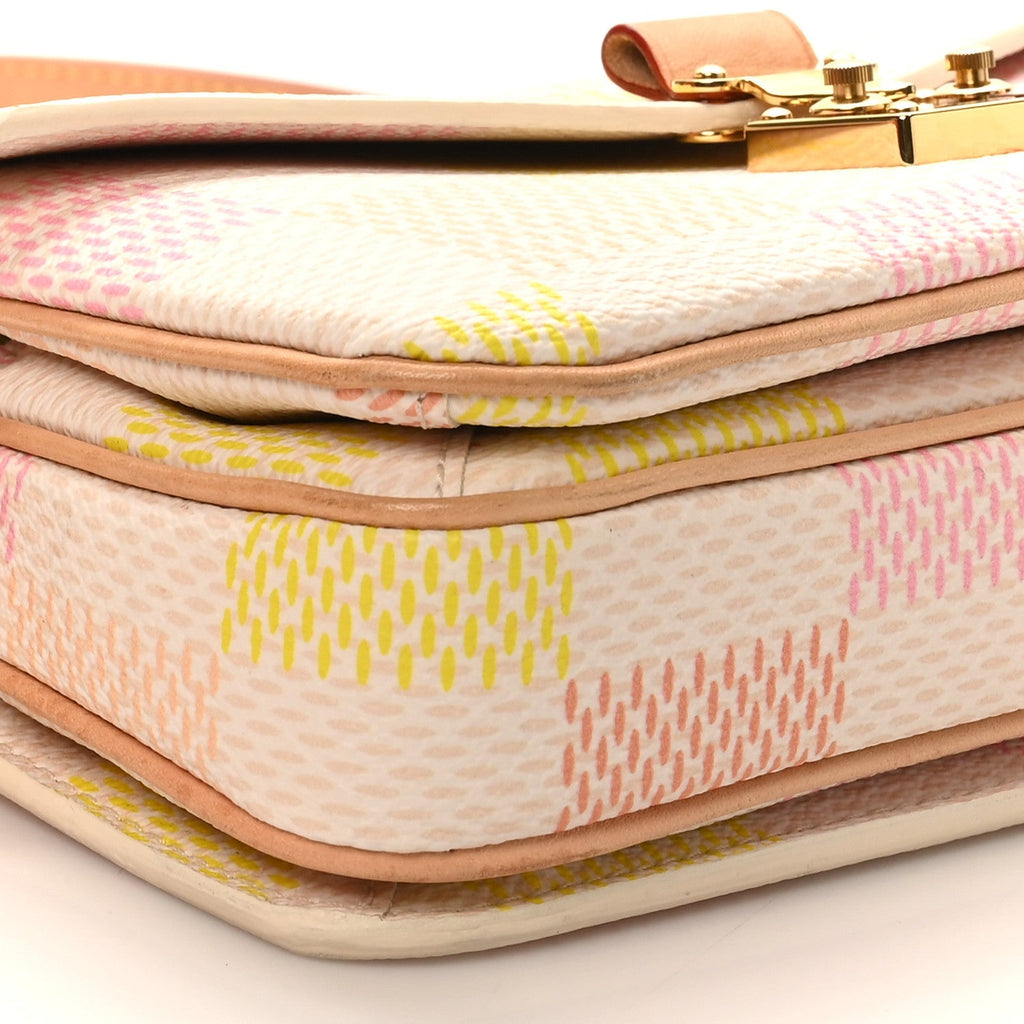 Damier Giant Pochette Metis East West Peach