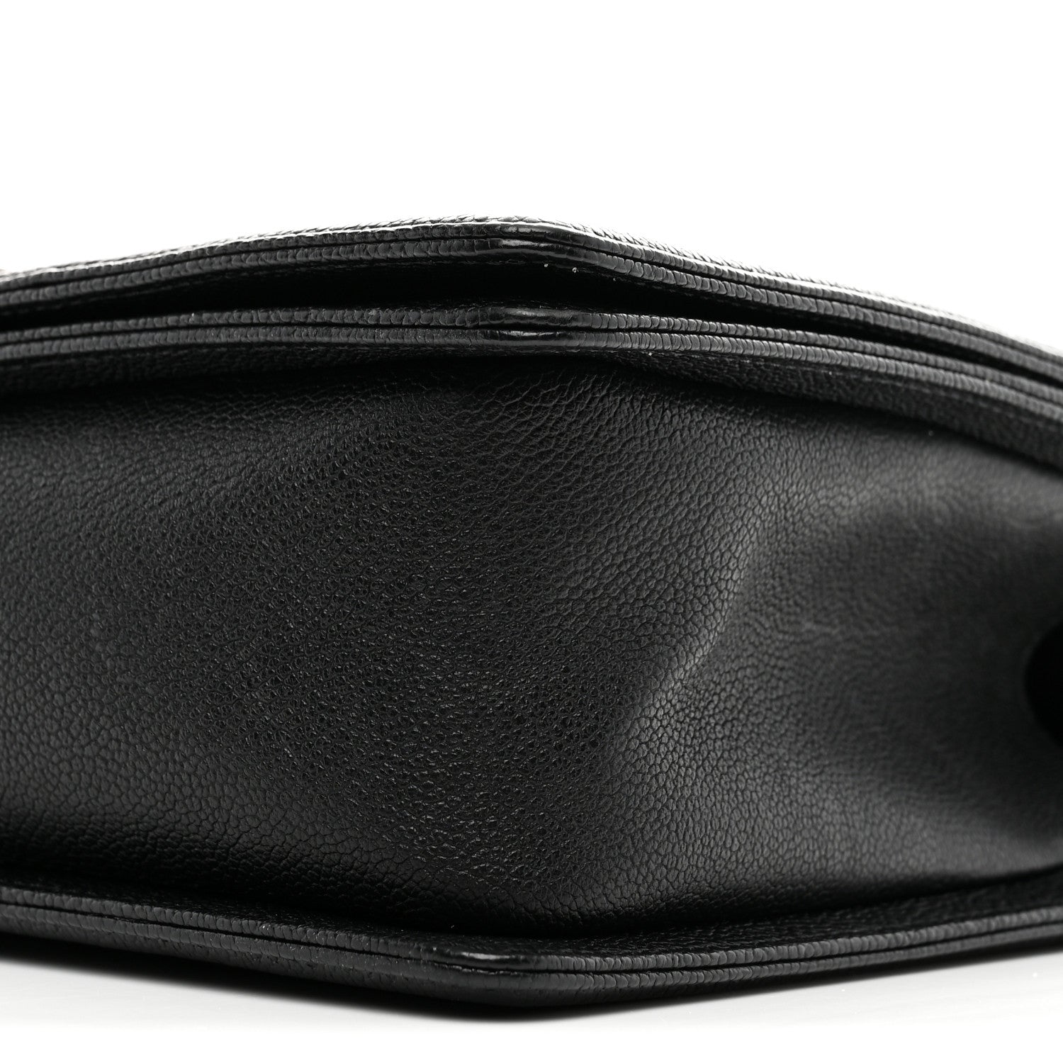 Caviar Quilted New Medium Boy Flap Black
