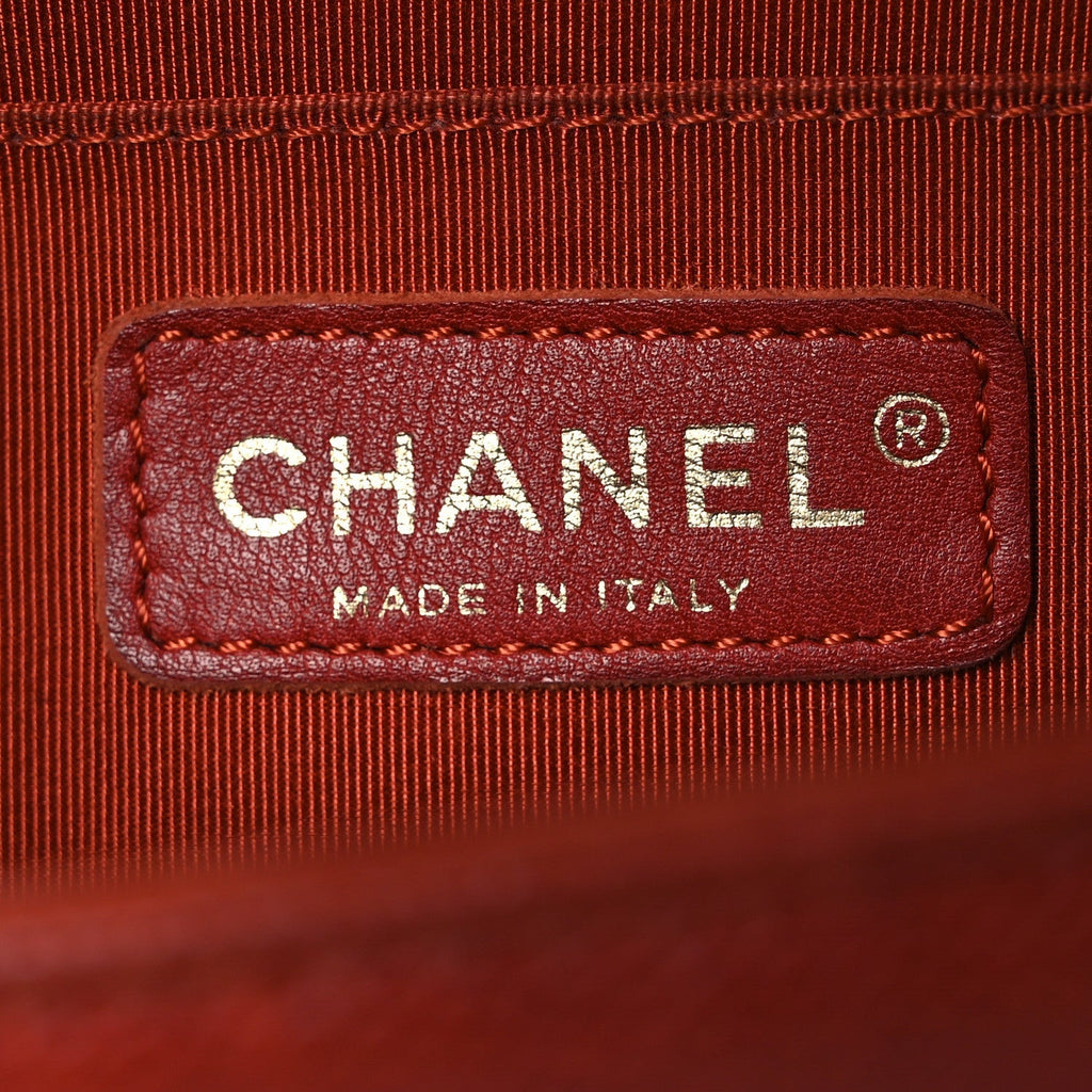 Caviar Quilted Medium Boy Flap Dark Red
