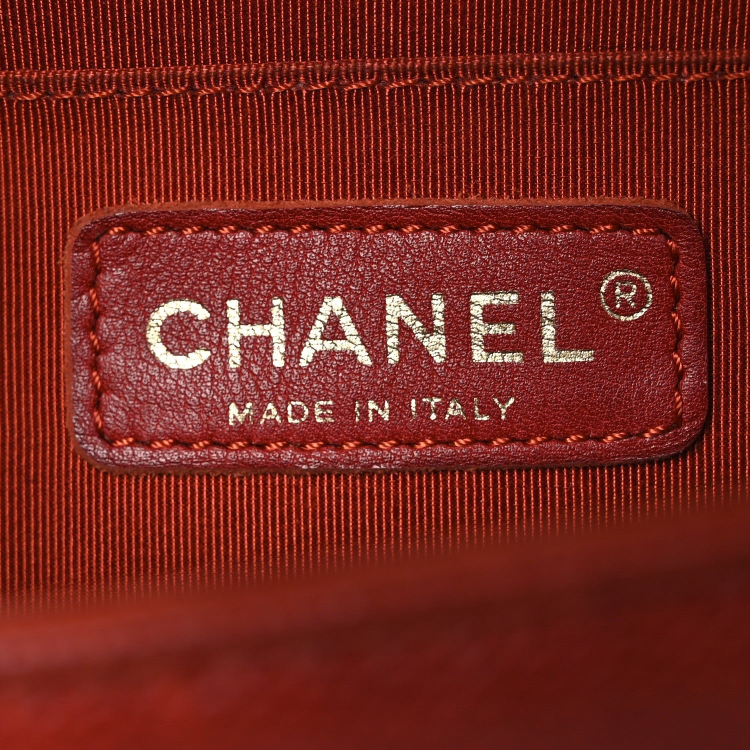 Caviar Quilted Medium Boy Flap Dark Red