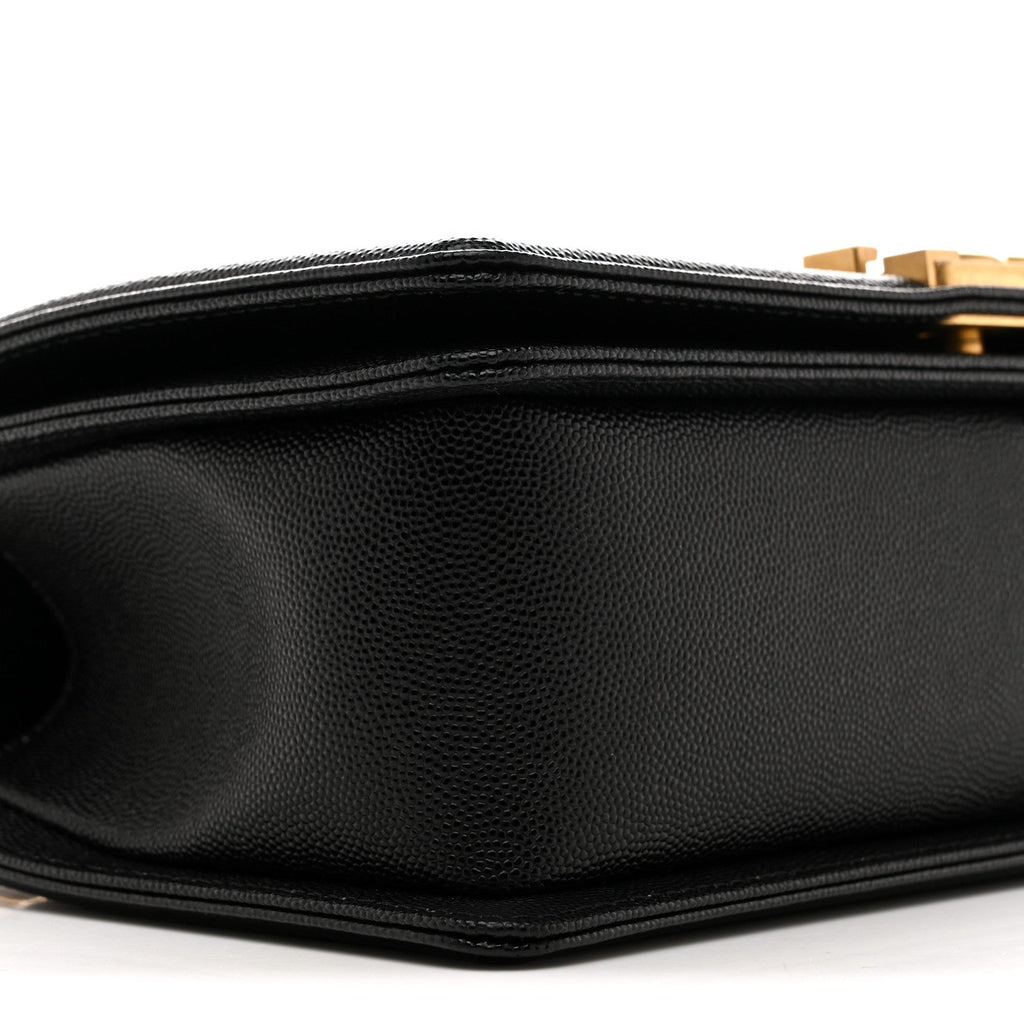 Caviar Quilted Medium Boy Flap Black