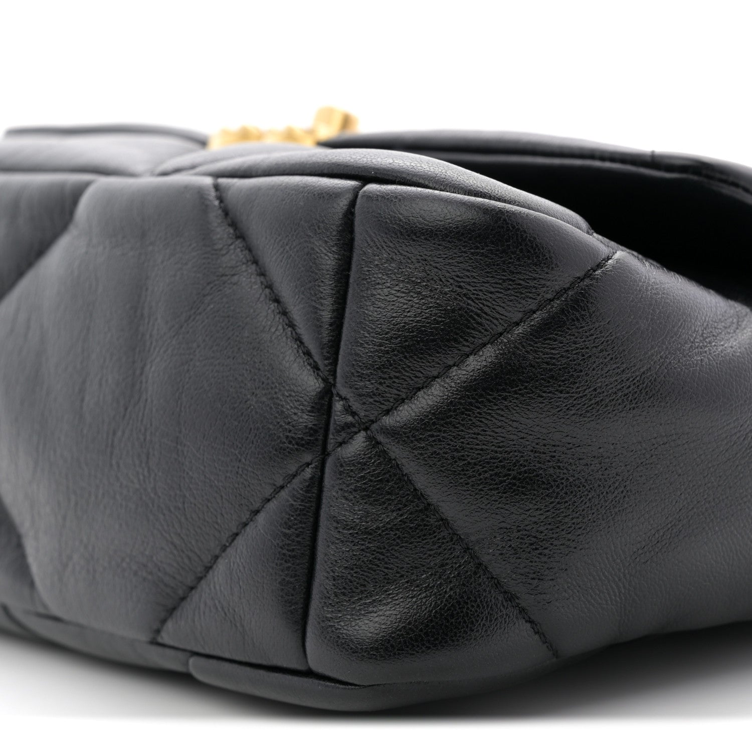 Lambskin Quilted Medium Chanel 19 Flap Black