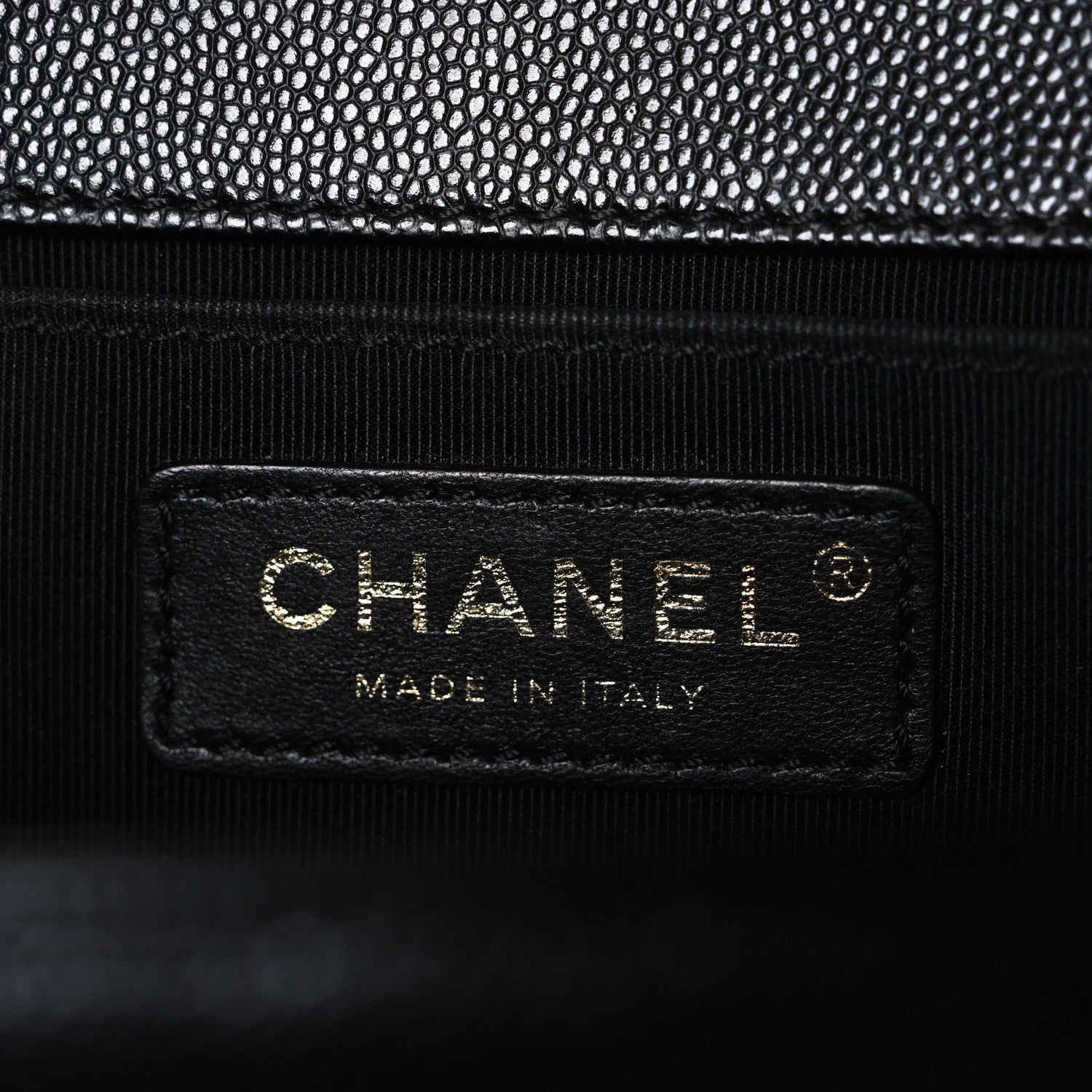 Caviar Quilted Medium Boy Flap Black