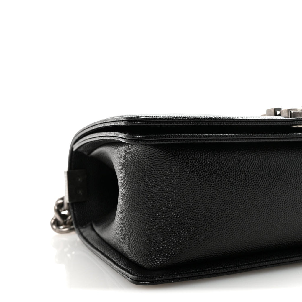Caviar Quilted Medium Boy Flap Black