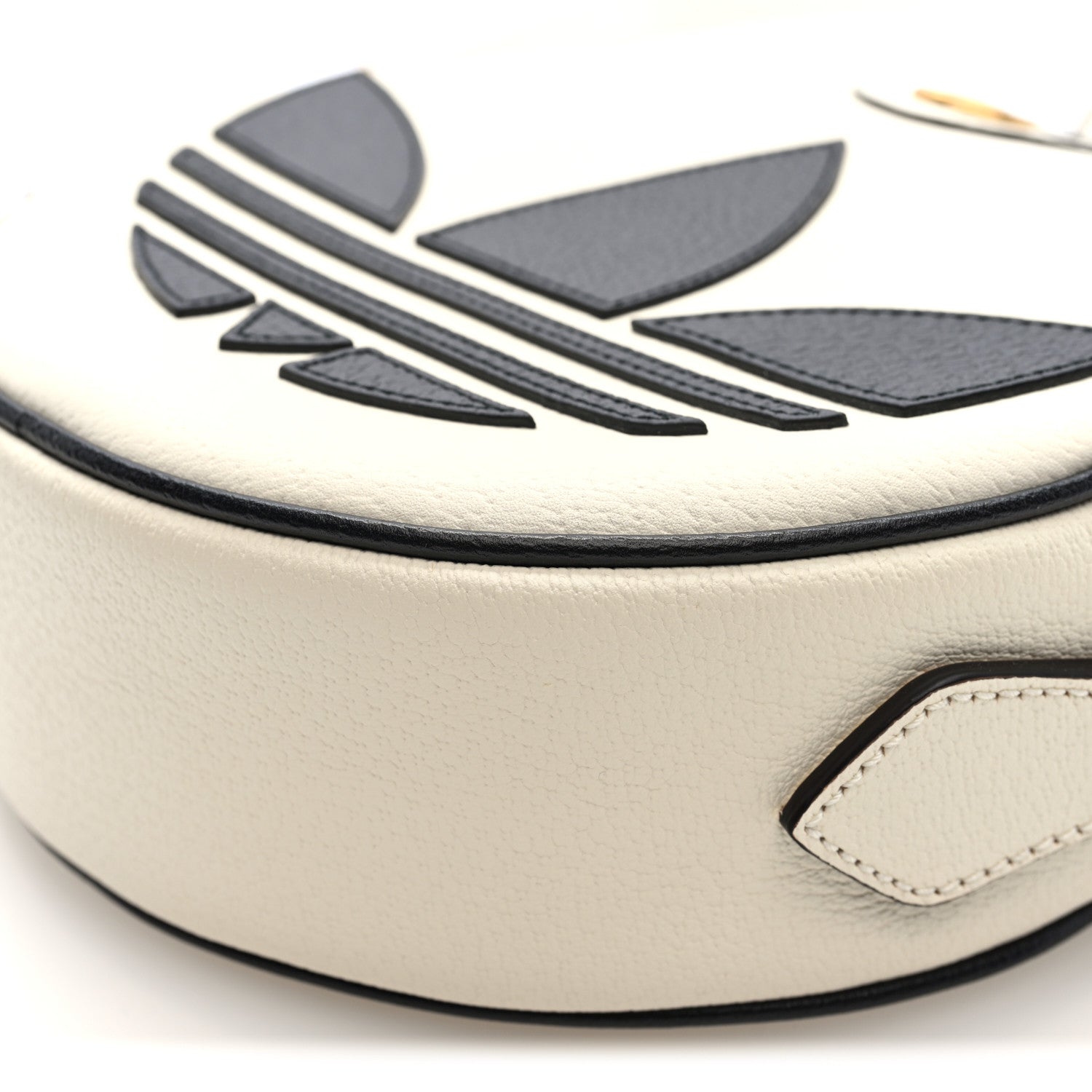X ADIDAS Textured Dollar Calfskin Web Trefoil Logo Small Ophidia Round Shoulder Bag Off White Black