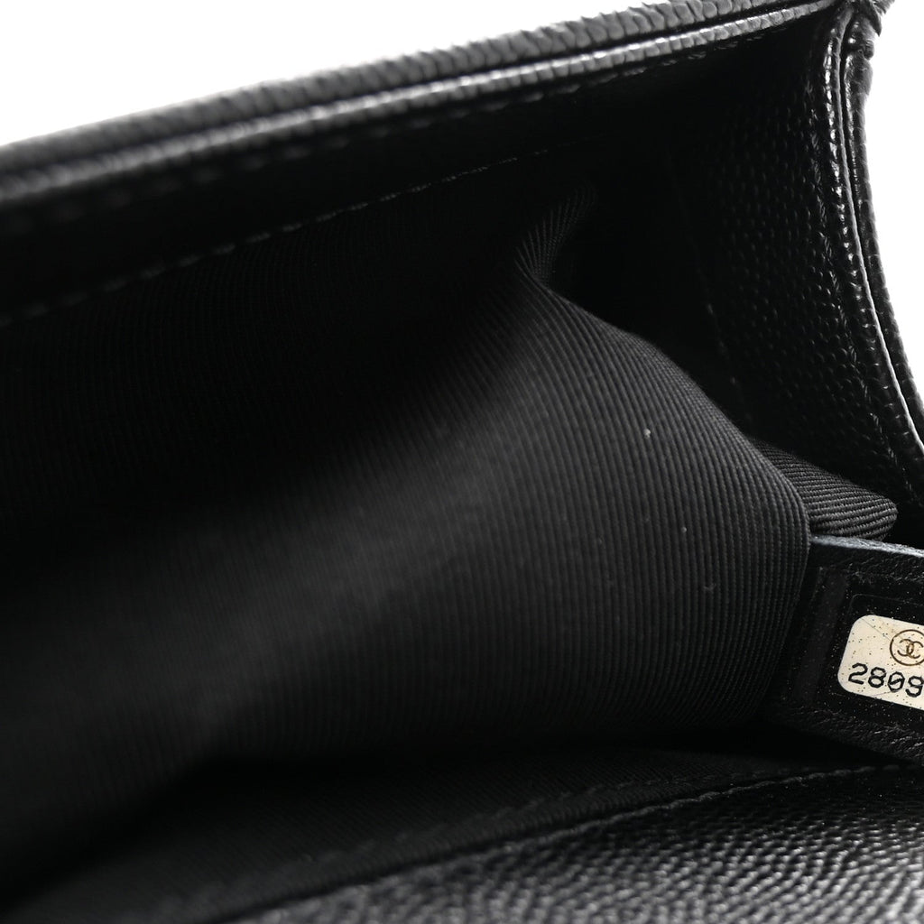 Caviar Quilted Medium Boy Flap Black