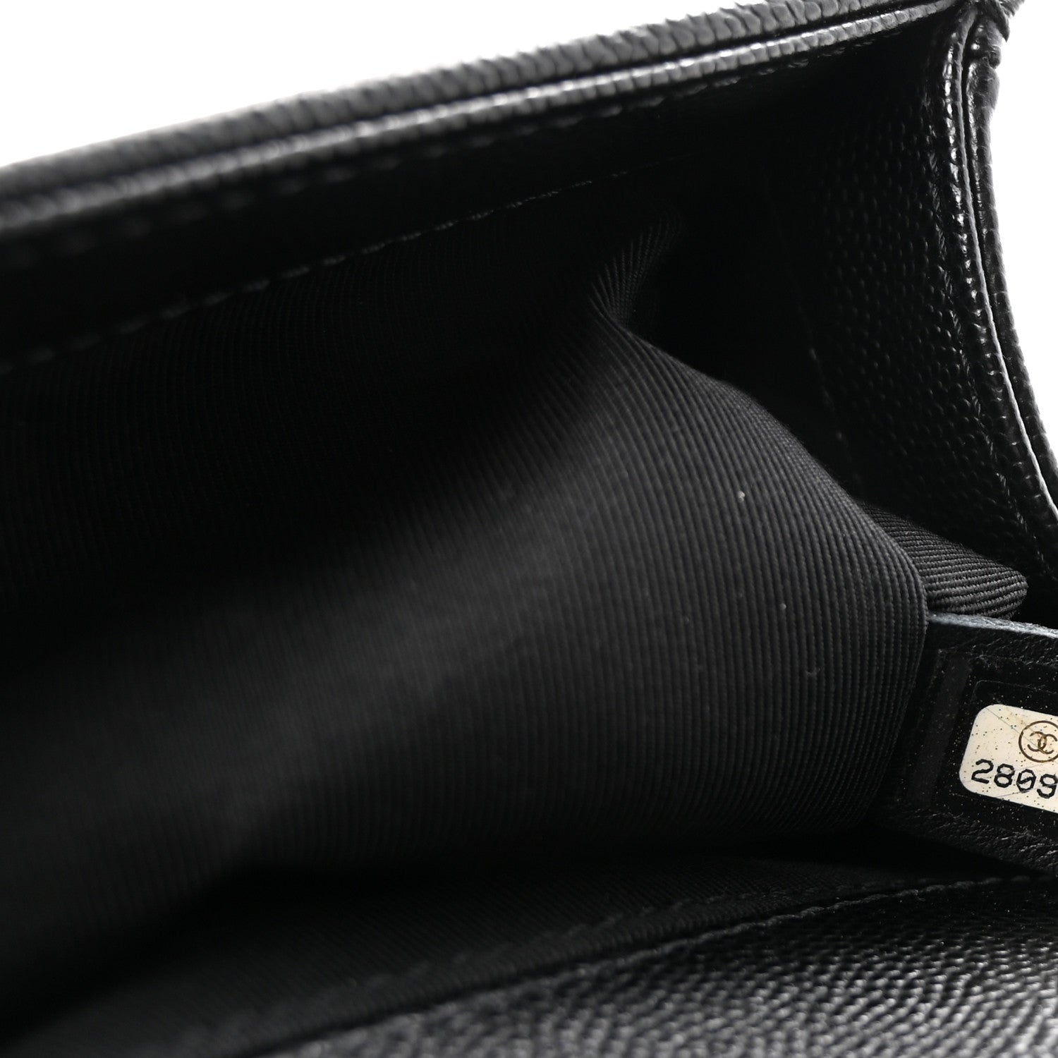 Caviar Quilted Medium Boy Flap Black
