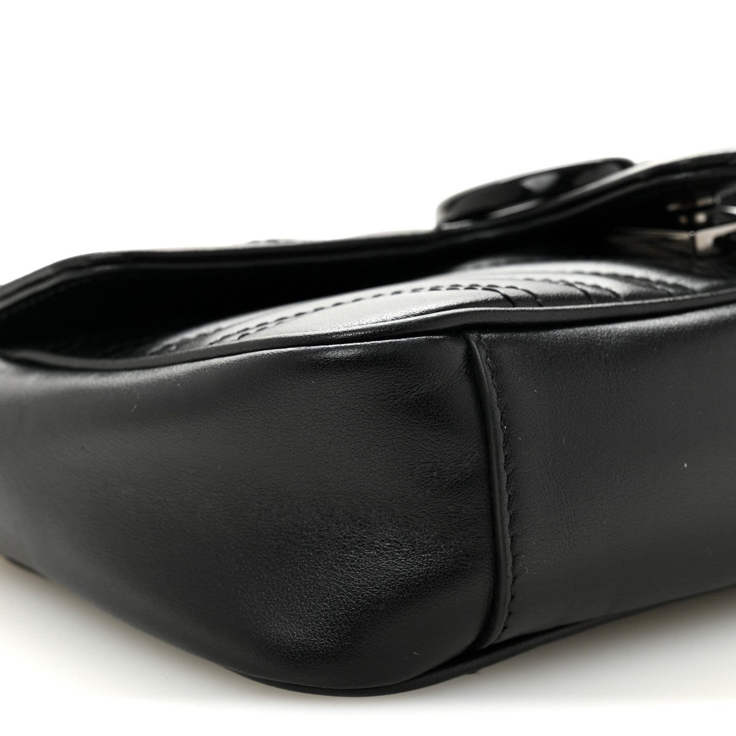 Calfskin Matelasse Monochrome Mini GG Marmont Shoulder Bag Black