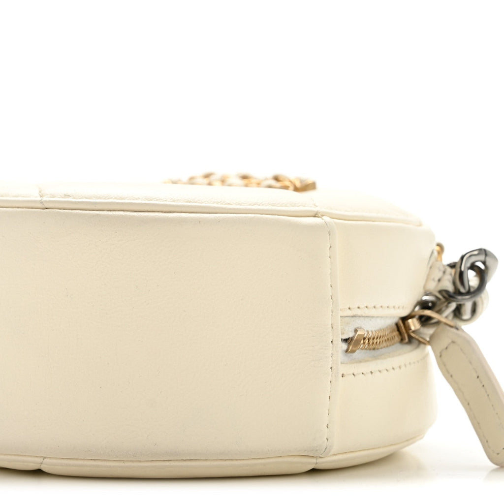 Lambskin Quilted Chanel 19 Round Clutch With Chain White