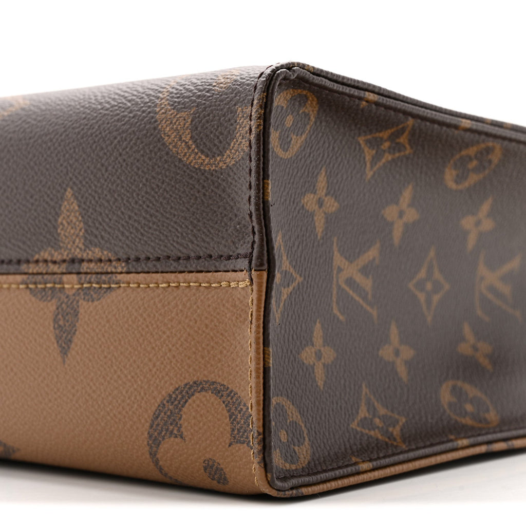 Reverse Monogram Giant Onthego PM
