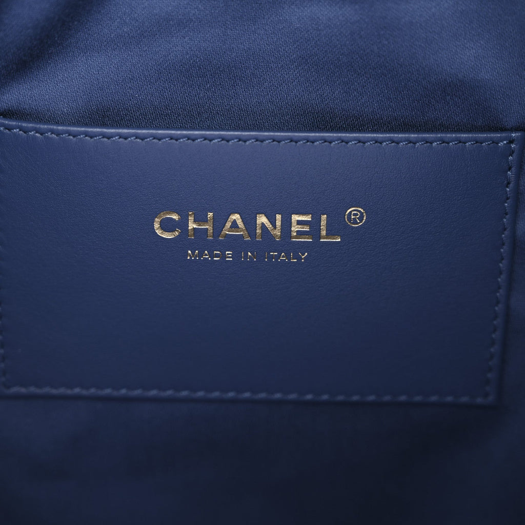 Washed Denim Quilted Medium Chanel 25 Handbag Blue