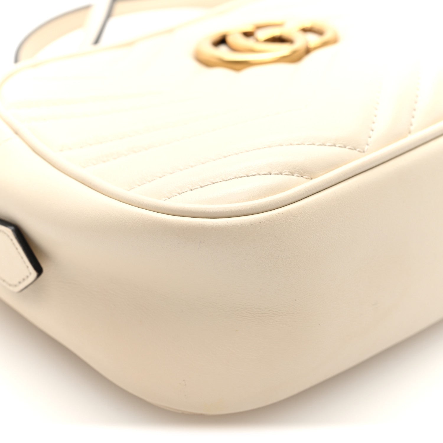 Calfskin Matelasse Small GG Marmont Chain Shoulder Bag White