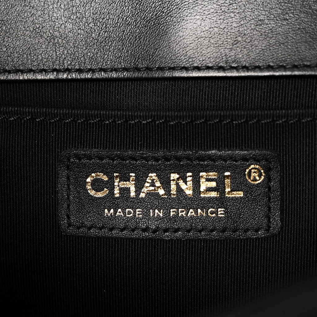 Lambskin Chevron Quilted Medium Boy Flap Black