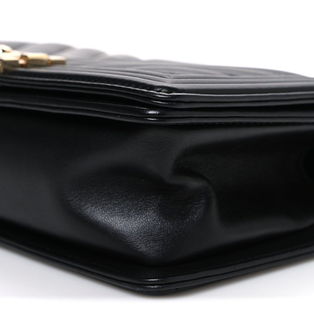 Calfskin Chevron Quilted Medium Boy Flap Black
