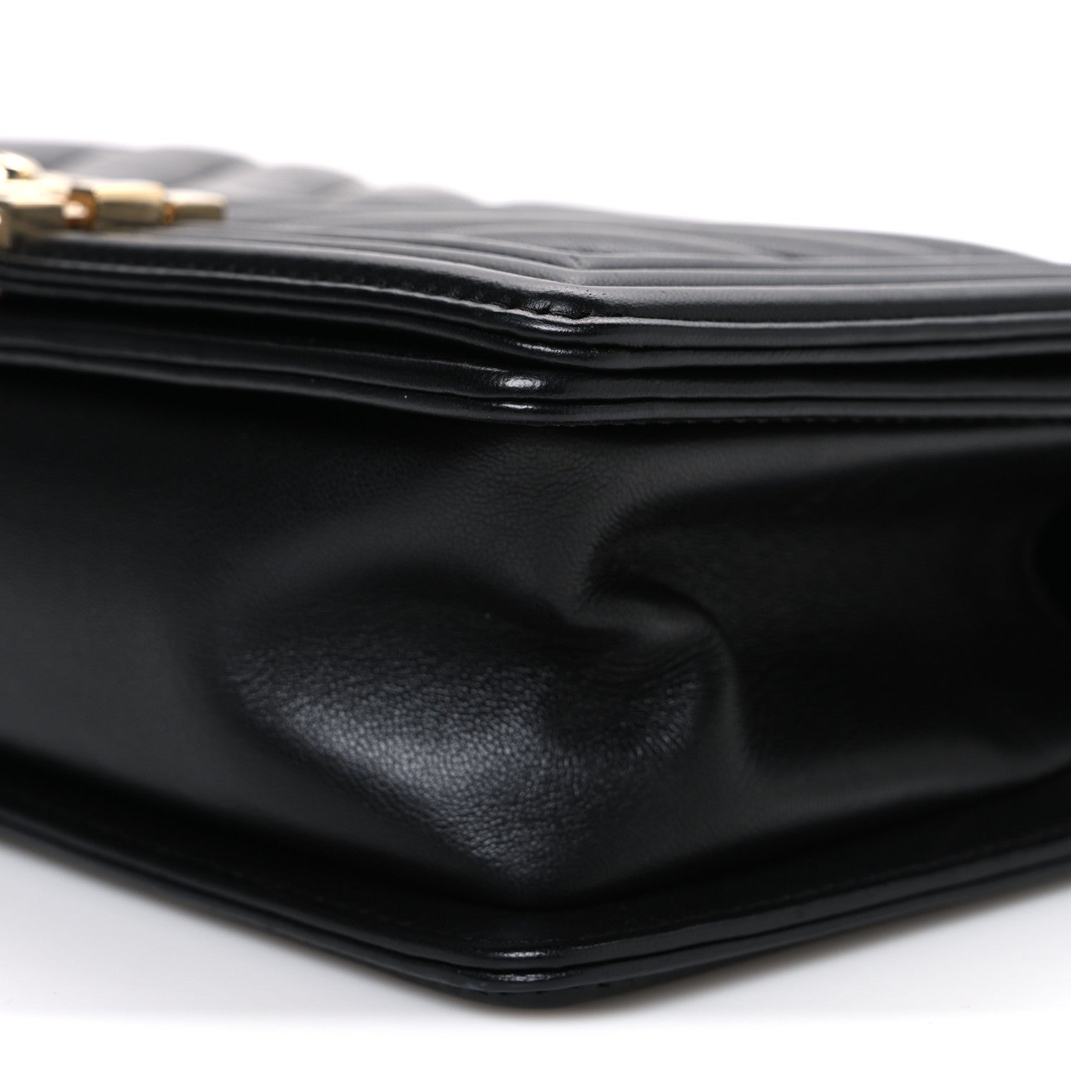 Calfskin Chevron Quilted Medium Boy Flap Black