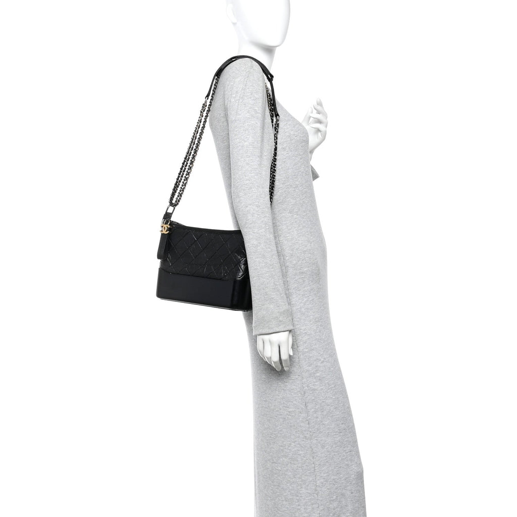 Aged Calfskin Quilted New Medium Gabrielle Hobo Black
