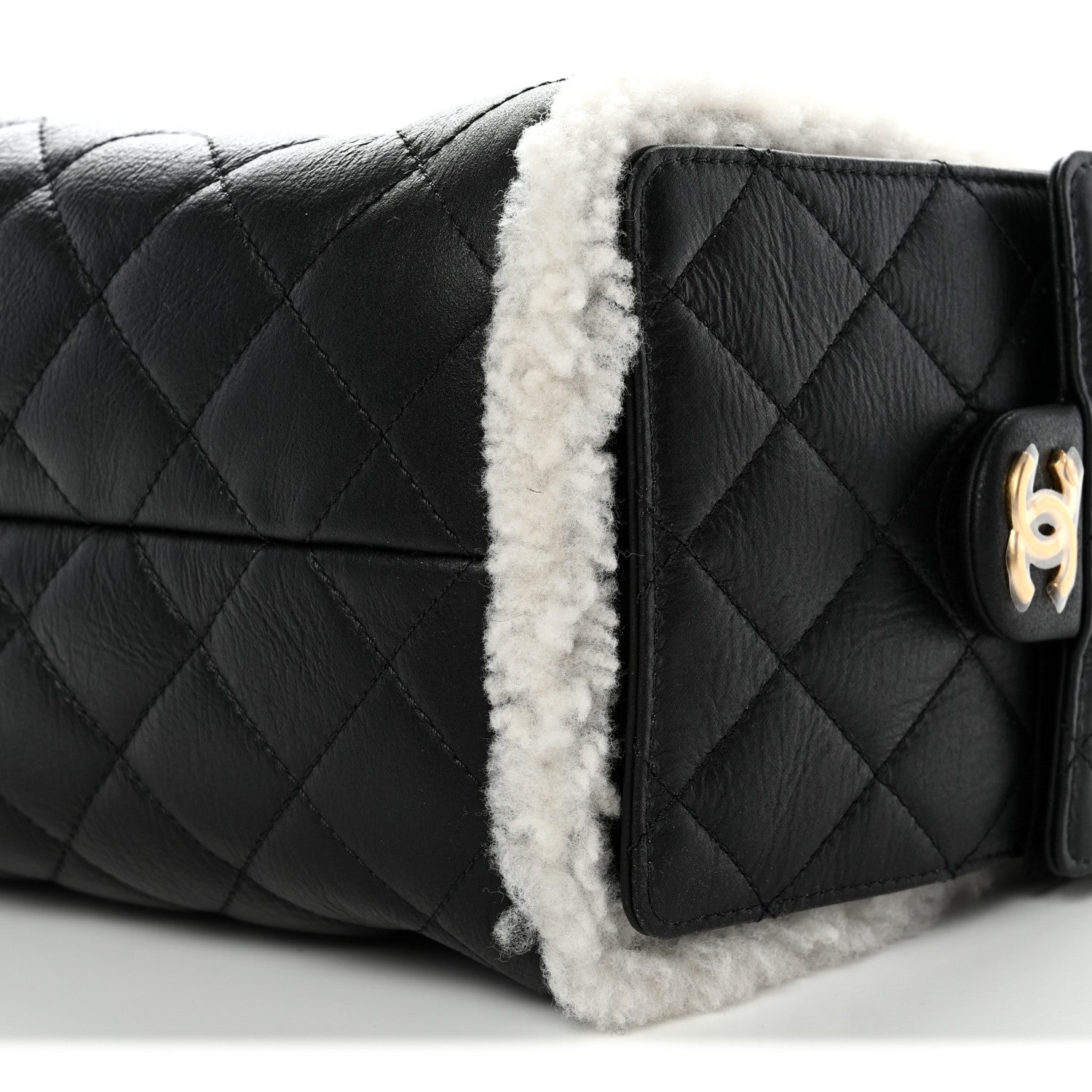 Crumpled Sheepskin Shearling Quilted Small Chanel 25 Handbag Black White