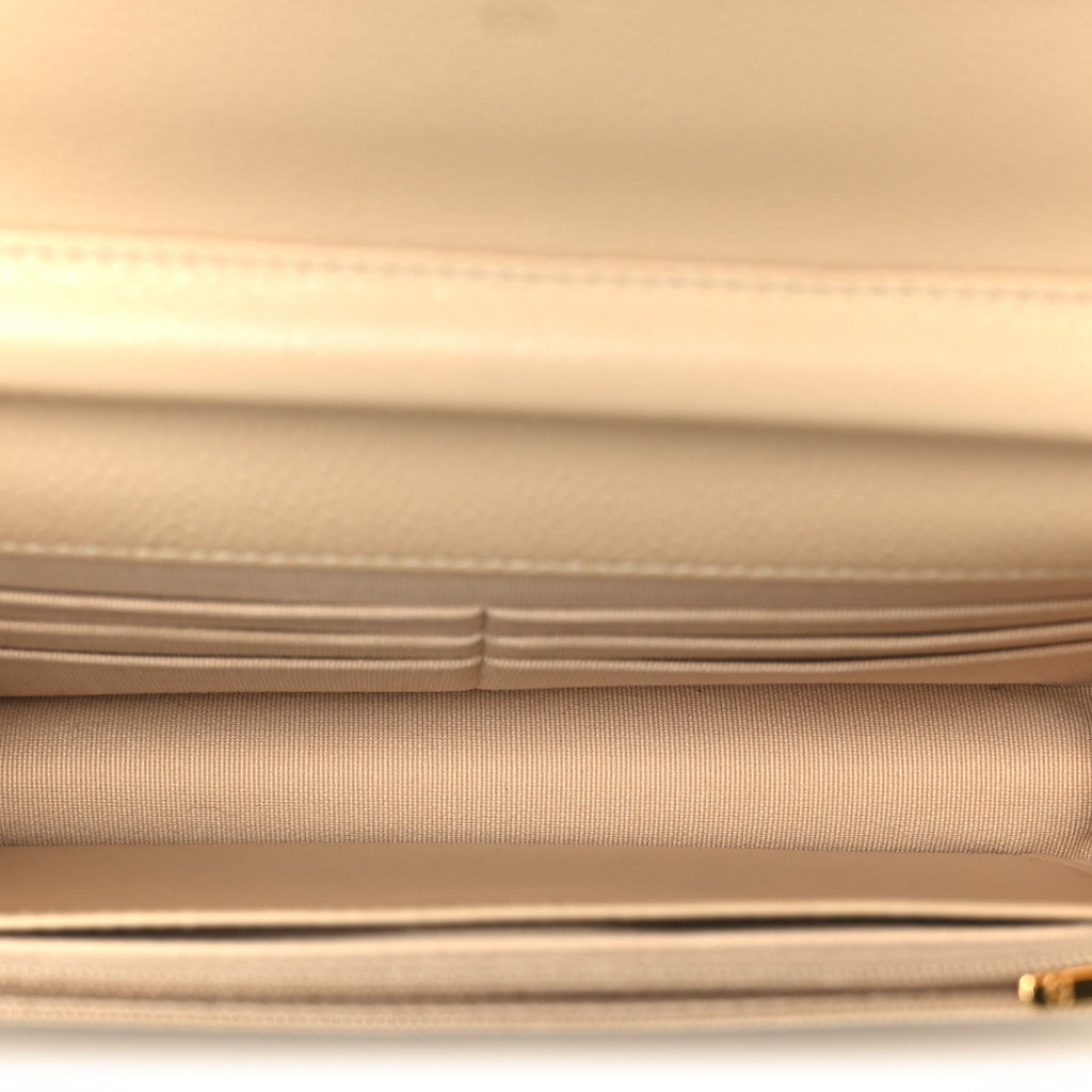 Caviar Quilted Wallet on Chain WOC Beige